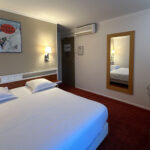 chambre-superieure-hotel-le-monarque